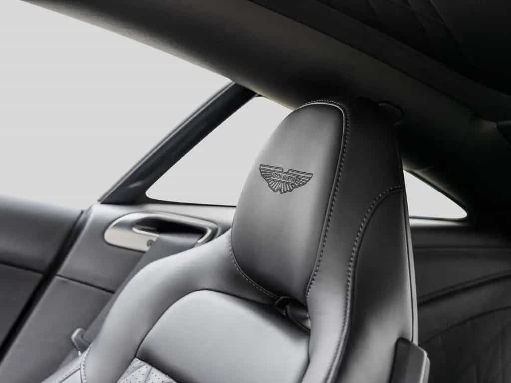 Aston Martin DB12 Coupe -Ultramarine Black- null-photo-16