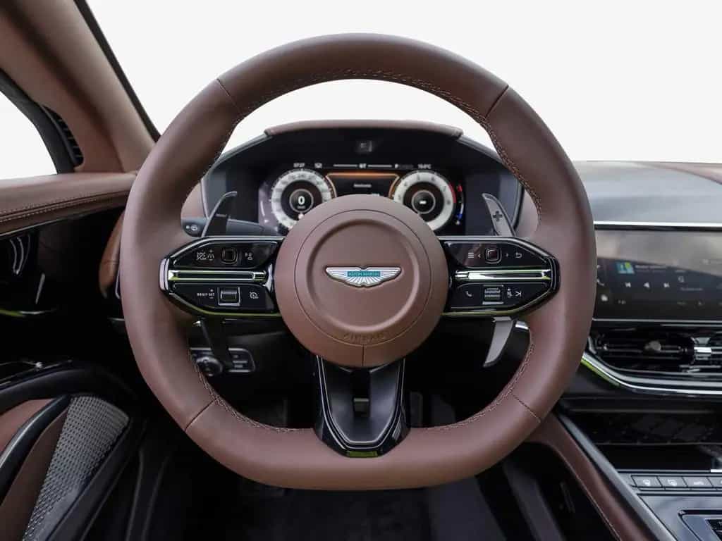 Aston Martin DBX 707 -Lightning Silver- null-photo-25