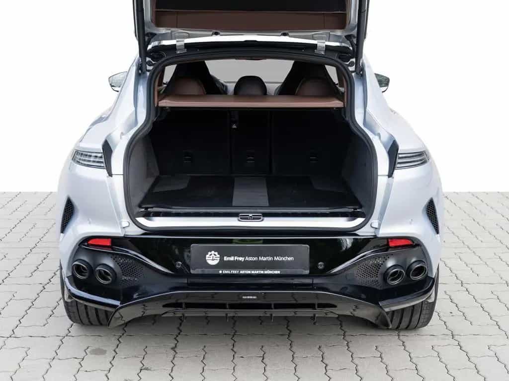 Aston Martin DBX 707 -Lightning Silver- null-photo-6