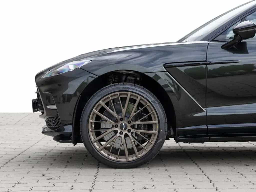 Aston Martin DBX 707 - Minotaur Green - null-photo-13