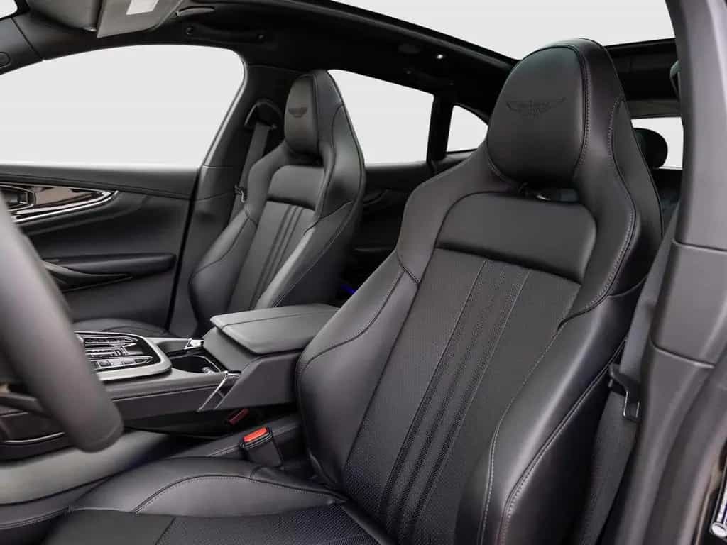 Aston Martin DBX 707 - Minotaur Green - null-photo-17