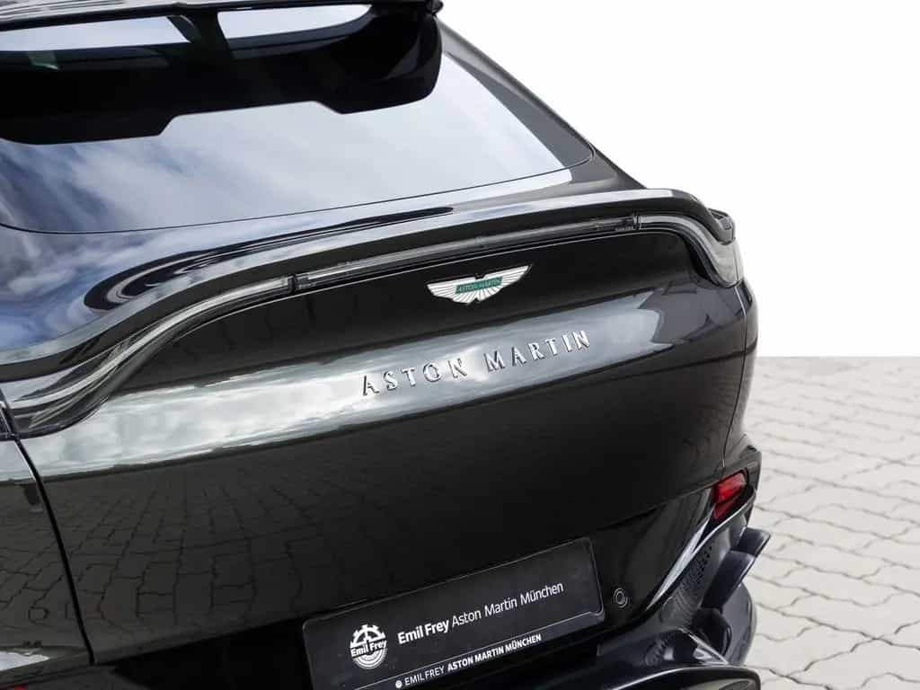 Aston Martin DBX 707 - Minotaur Green - null-photo-2
