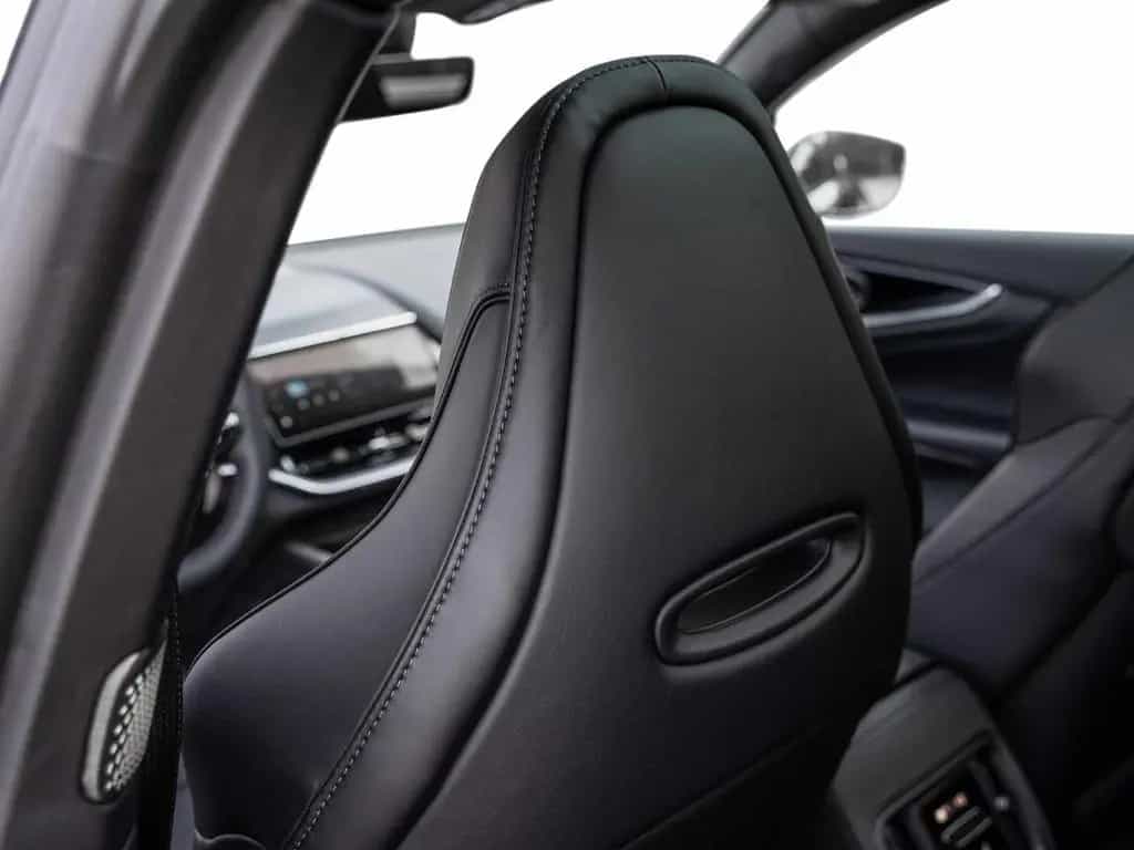 Aston Martin DBX 707 - Minotaur Green - null-photo-21