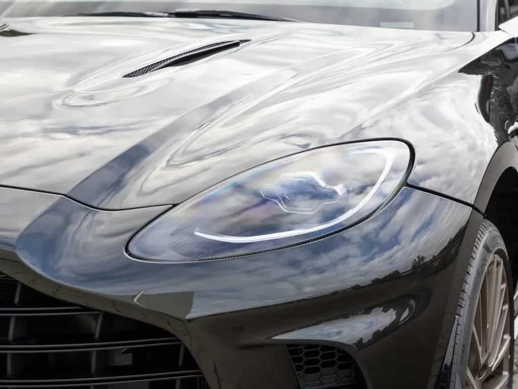 Aston Martin DBX 707 - Minotaur Green - null-photo-9