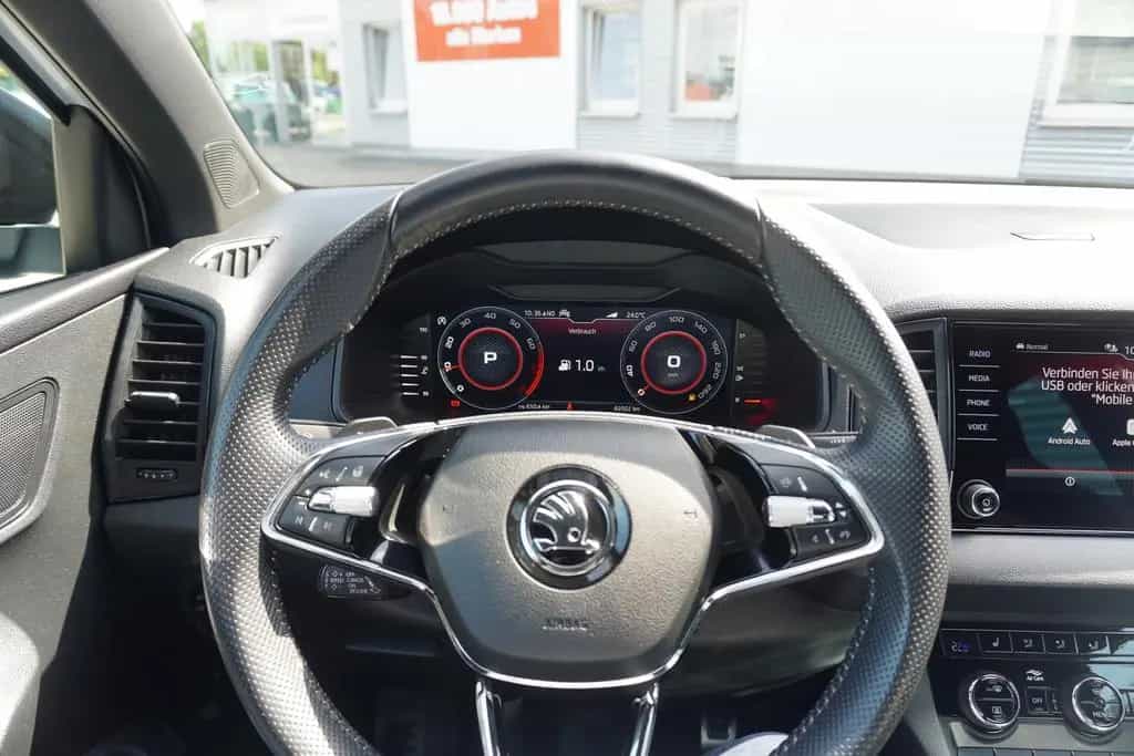 Skoda Karoq 1.5 TSI DSG Sportline LED Navi Kamera 04/2021-photo-21