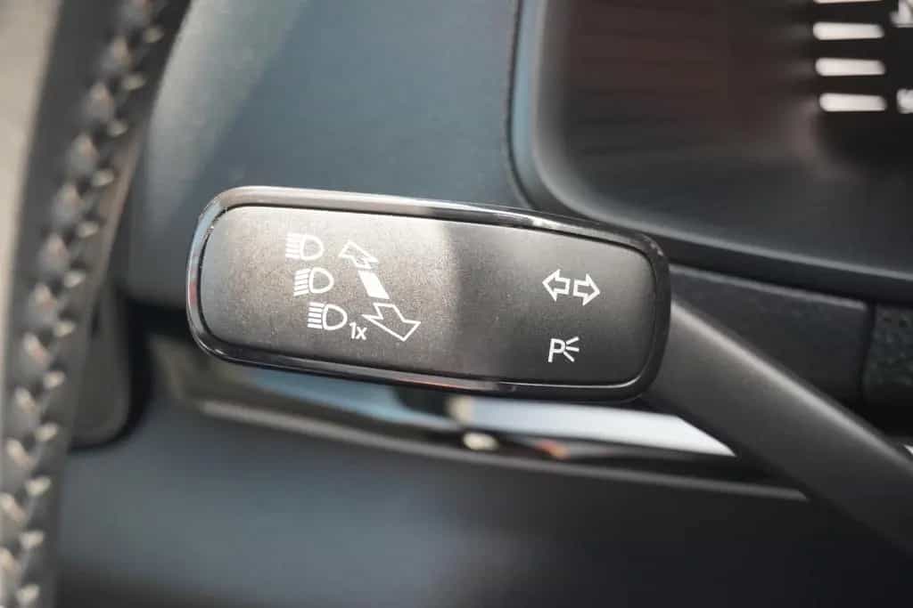 Skoda Karoq 1.5 TSI DSG Sportline LED Navi Kamera 04/2021-photo-25