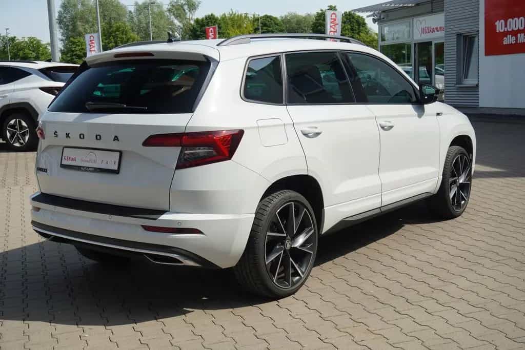 Skoda Karoq 1.5 TSI DSG Sportline LED Navi Kamera 04/2021-photo-4