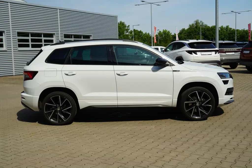 Skoda Karoq 1.5 TSI DSG Sportline LED Navi Kamera 04/2021-photo-5