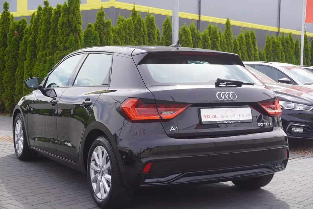 Audi A1 1.0 TFSI advanced LED Navi Sitzheizung Klima 01/2020-photo-3