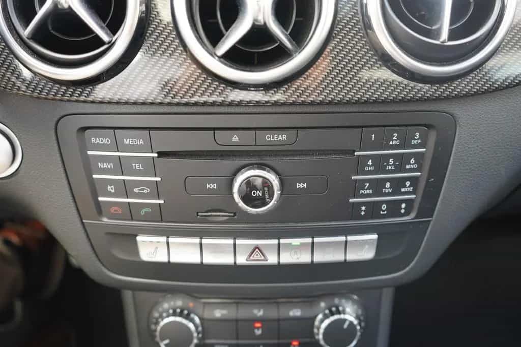 Mercedes-Benz B 200 B200 AMG Line LED Navi Panorama Totwinkel 09/2017-photo-15