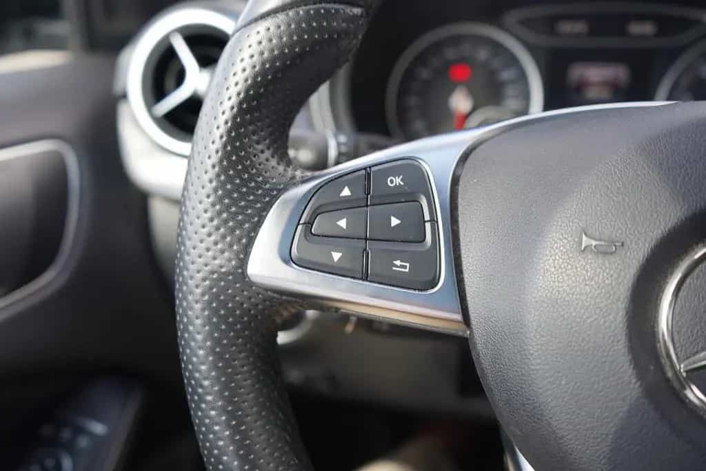Mercedes-Benz B 200 B200 AMG Line LED Navi Panorama Totwinkel 09/2017-photo-20