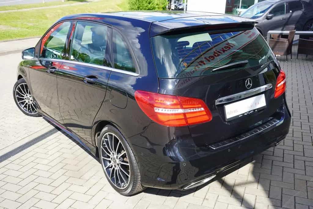 Mercedes-Benz B 200 B200 AMG Line LED Navi Panorama Totwinkel 09/2017-photo-3