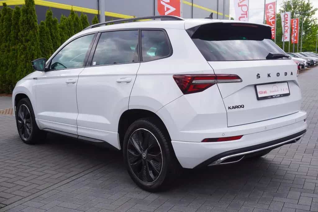 Skoda Karoq 1.5 TSI DSG Sportline LED DCC Standheizung 04/2022-photo-1