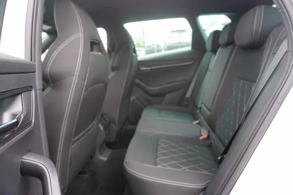 Skoda Karoq 1.5 TSI DSG Sportline LED DCC Standheizung 04/2022-photo-10