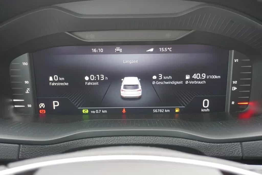 Skoda Karoq 1.5 TSI DSG Sportline LED DCC Standheizung 04/2022-photo-20