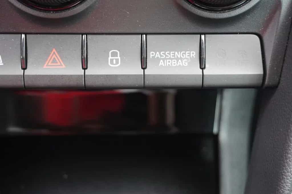 Skoda Karoq 1.5 TSI DSG Sportline LED DCC Standheizung 04/2022-photo-29