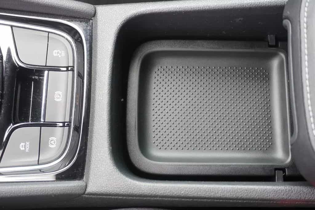 Skoda Karoq 1.5 TSI DSG Sportline LED DCC Standheizung 04/2022-photo-32