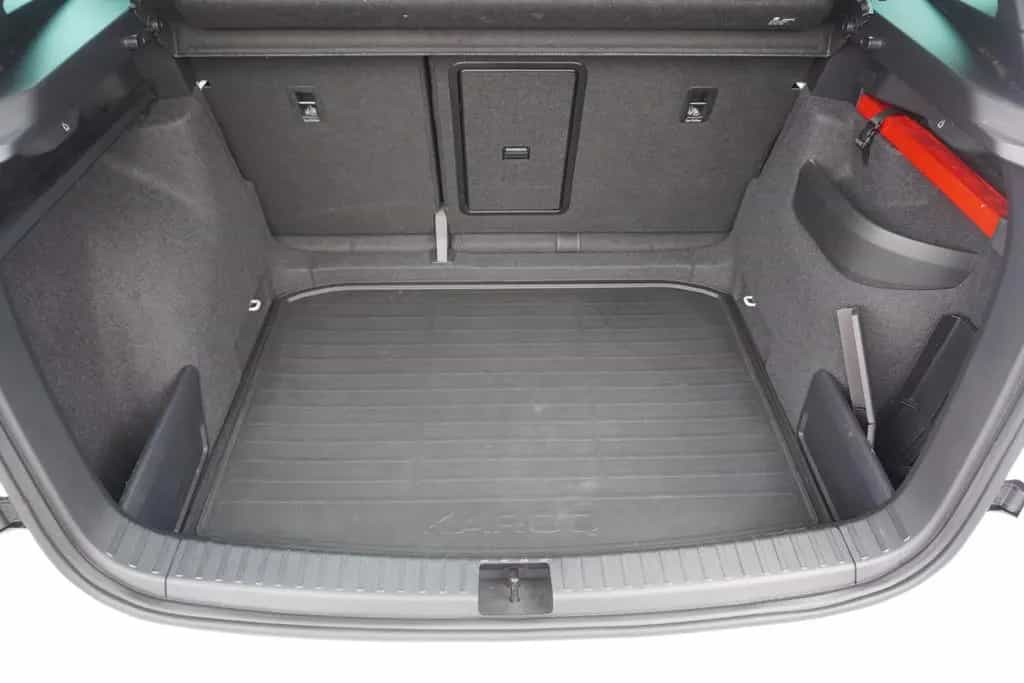 Skoda Karoq 1.5 TSI DSG Sportline LED DCC Standheizung 04/2022-photo-33