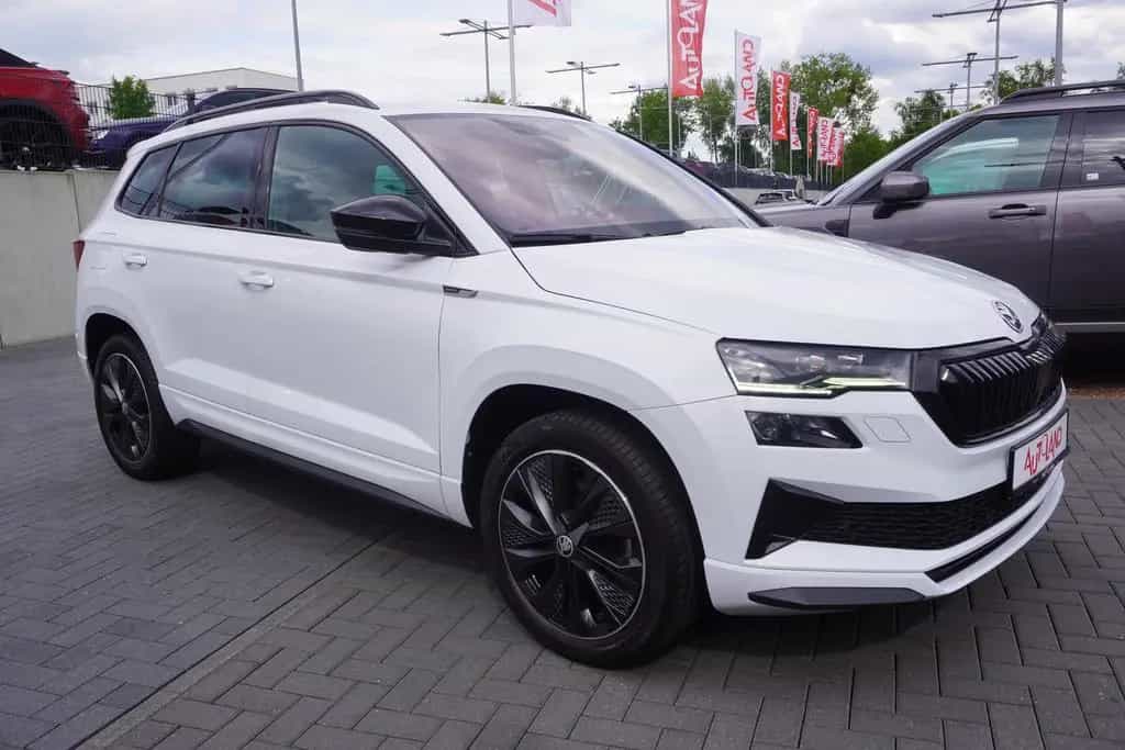 Skoda Karoq 1.5 TSI DSG Sportline LED DCC Standheizung 04/2022-photo-4