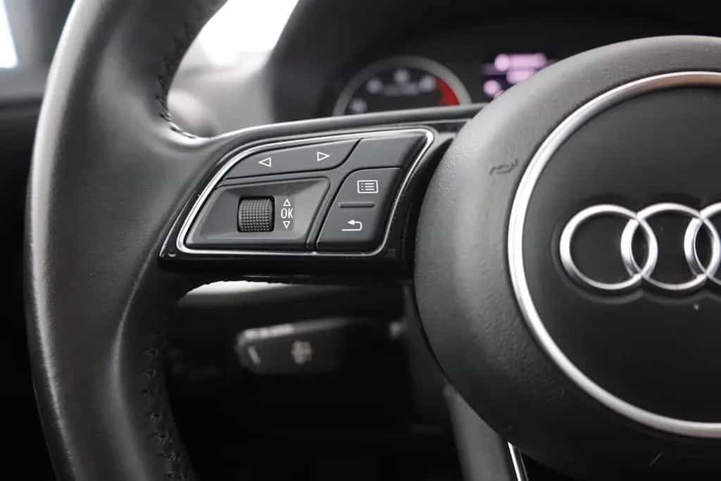 Audi Q2 30 TFSI LED Navi Sitzheizung Kamera AHK 11/2020-photo-15