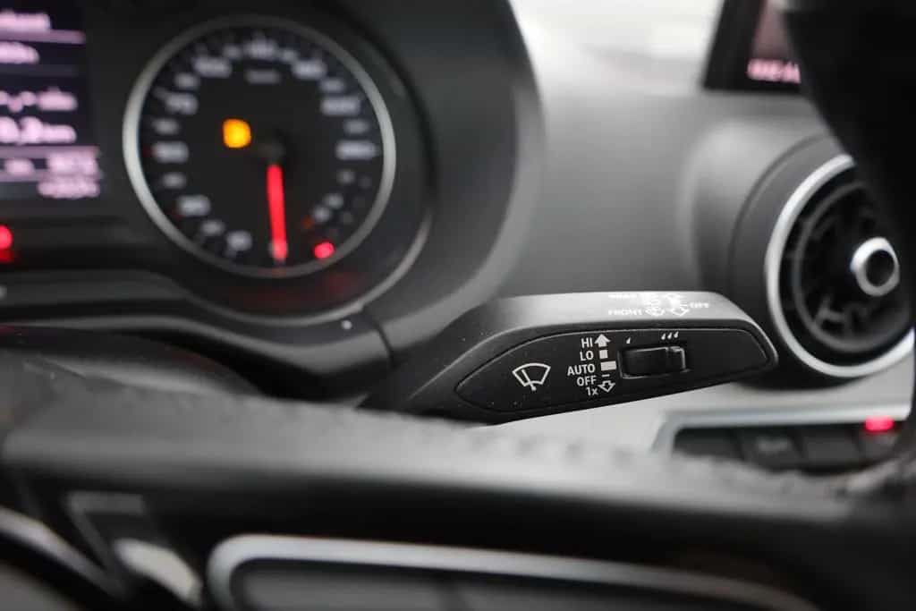 Audi Q2 30 TFSI LED Navi Sitzheizung Kamera AHK 11/2020-photo-20