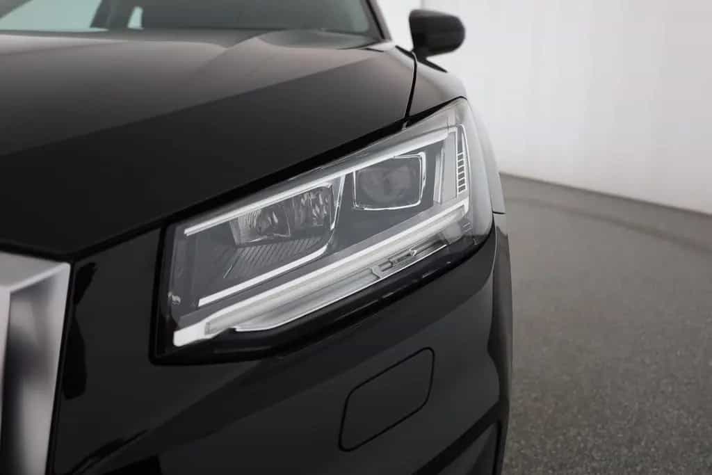 Audi Q2 30 TFSI LED Navi Sitzheizung Kamera AHK 11/2020-photo-28