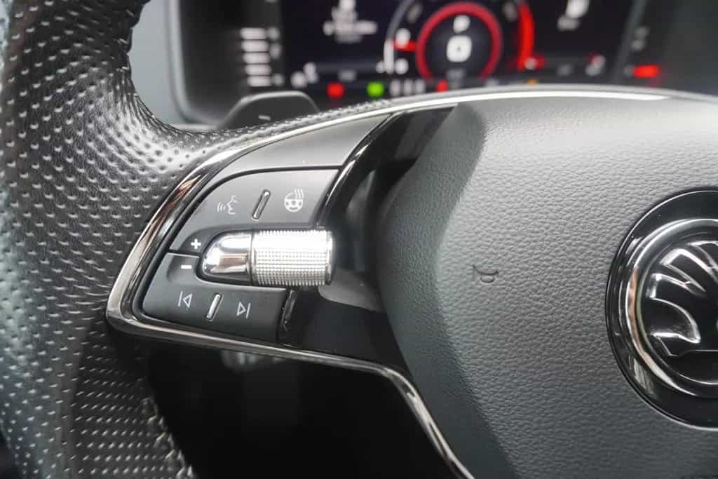 Skoda Karoq 2.0 Sportline 4x4 DSG LED Navi ACC Keyless 12/2020-photo-15