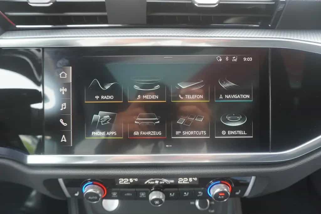 Audi Q3 40 2.0 TFSI S-Line LED Navi Panorama Kamera 01/2019-photo-18