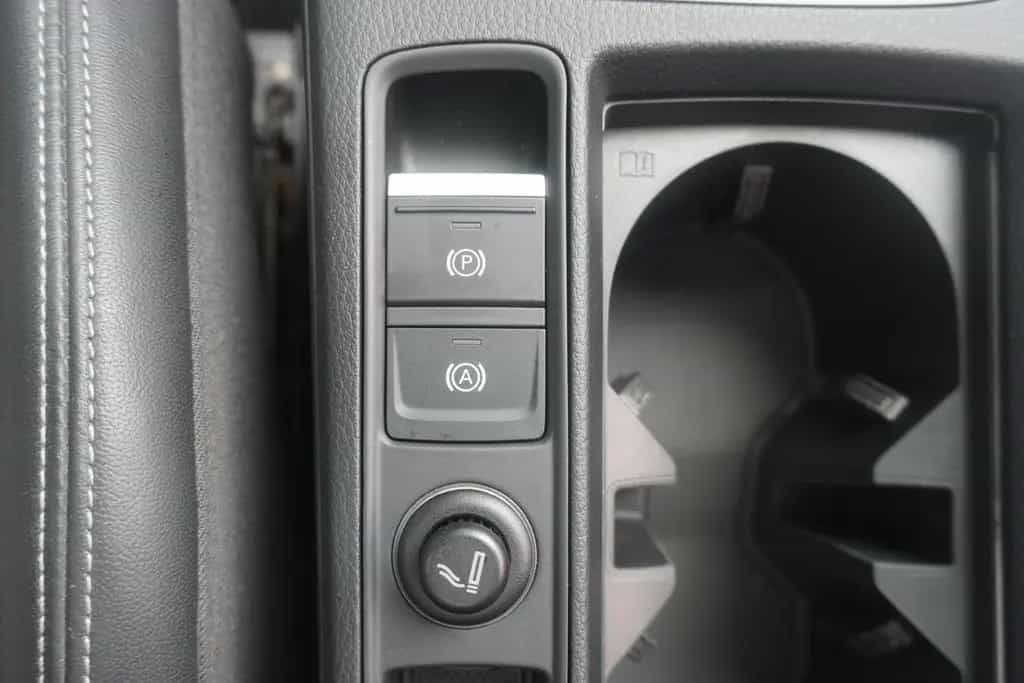 Audi Q3 40 2.0 TFSI S-Line LED Navi Panorama Kamera 01/2019-photo-23