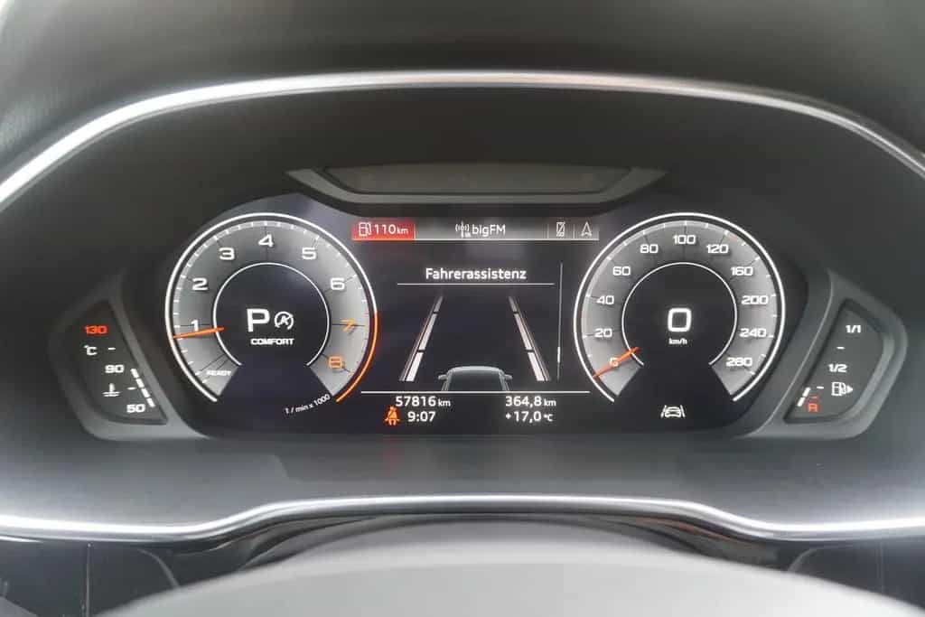 Audi Q3 40 2.0 TFSI S-Line LED Navi Panorama Kamera 01/2019-photo-24