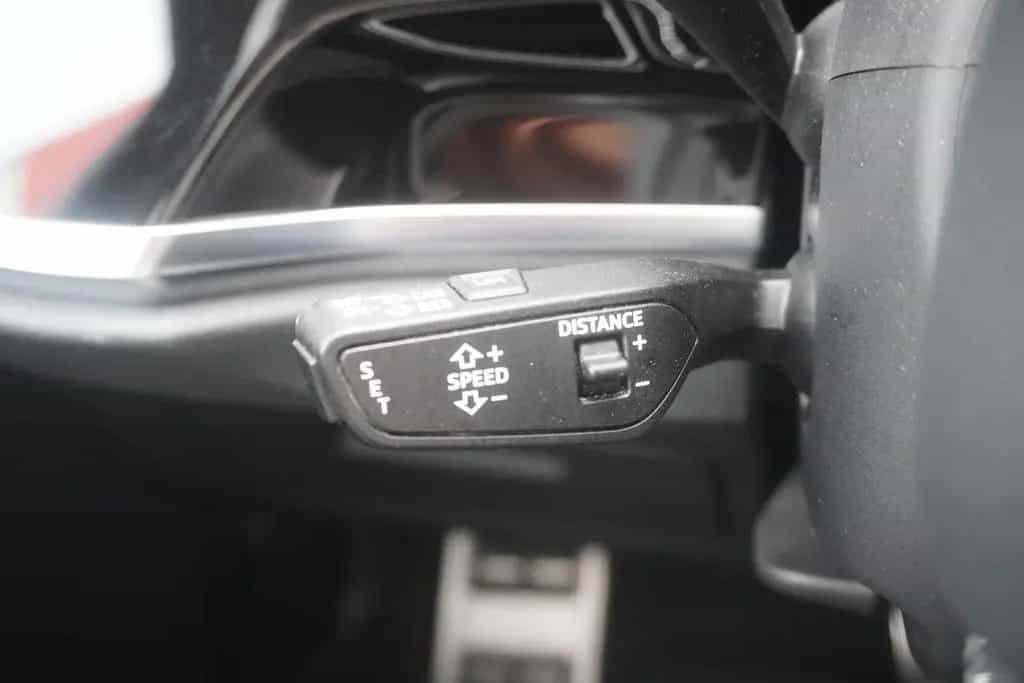 Audi Q3 40 2.0 TFSI S-Line LED Navi Panorama Kamera 01/2019-photo-29