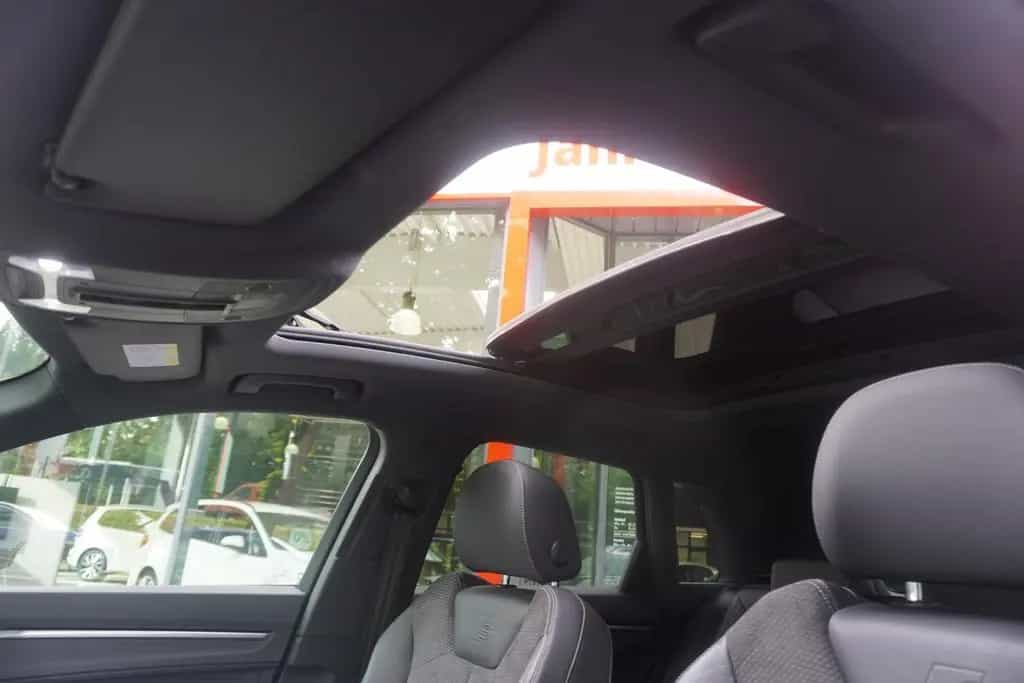 Audi Q3 40 2.0 TFSI S-Line LED Navi Panorama Kamera 01/2019-photo-32