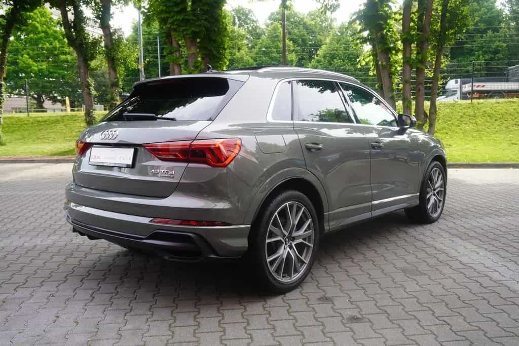 Audi Q3 40 2.0 TFSI S-Line LED Navi Panorama Kamera 01/2019-photo-5