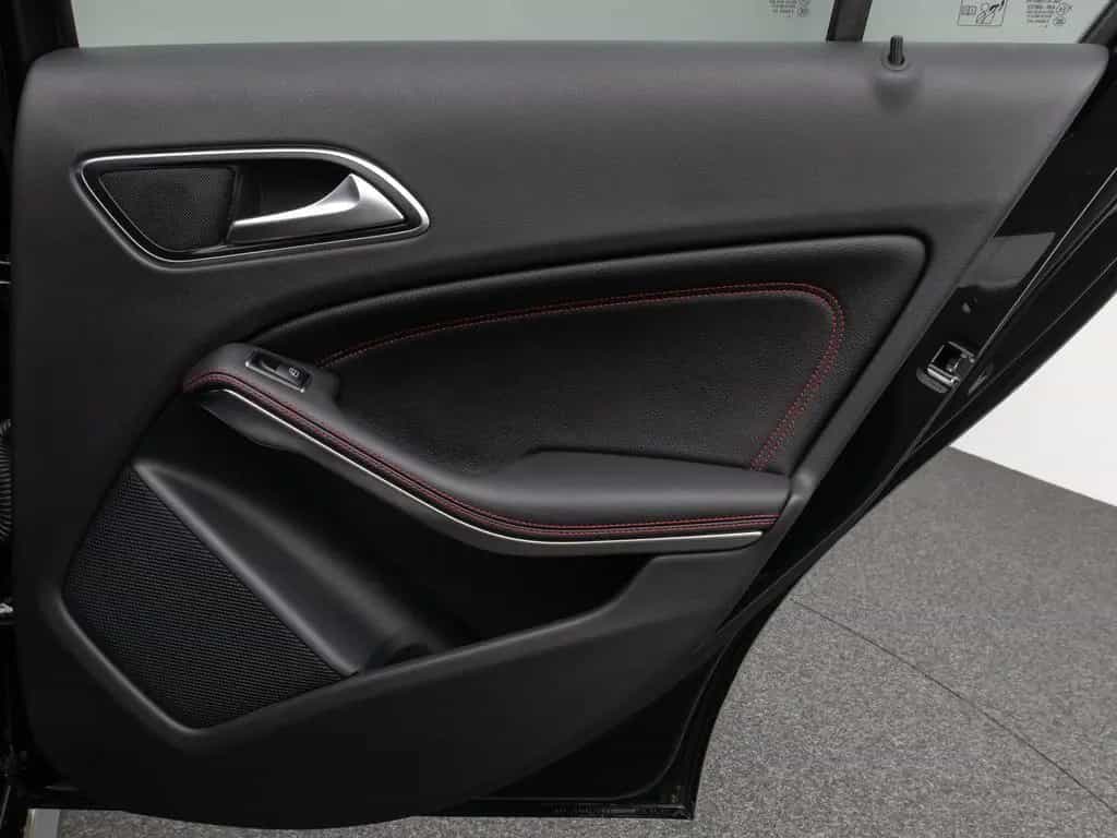 Mercedes-Benz A 45 AMG Performance 4Matic Aero H/K Kamera Navi 04/2015-photo-28