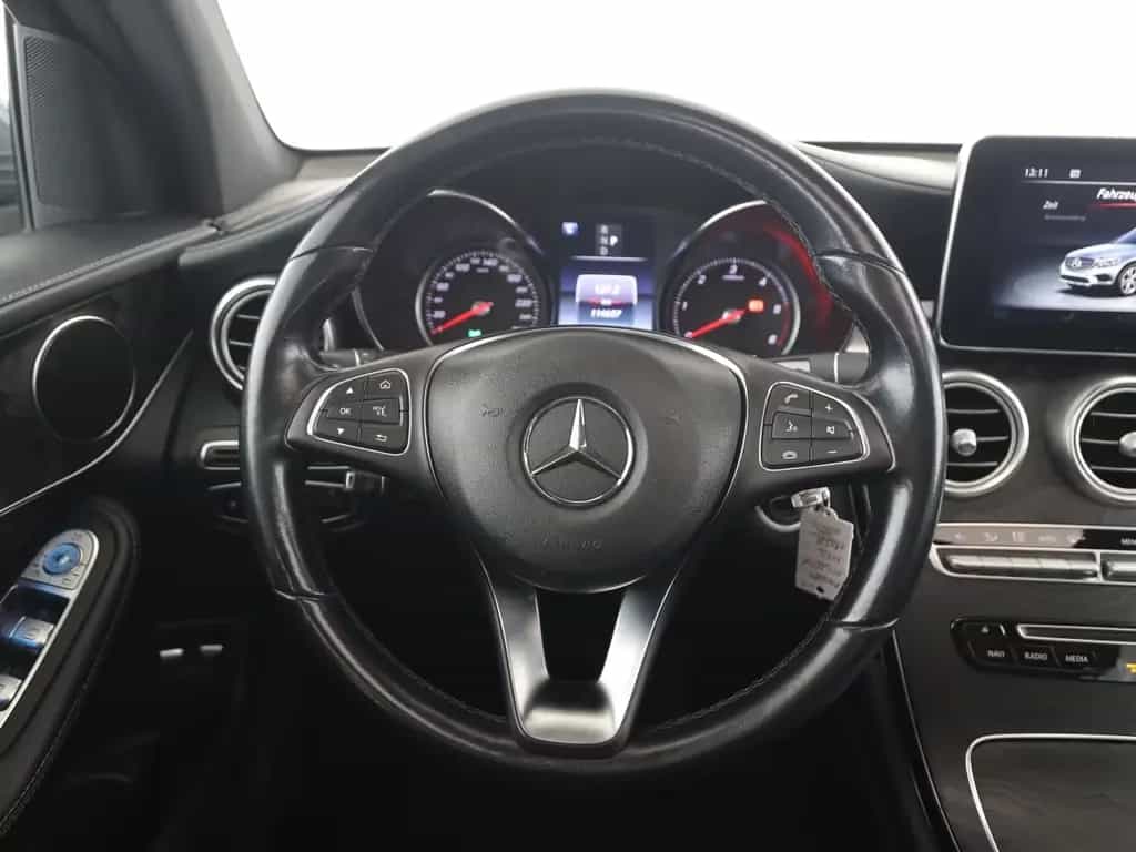 Mercedes-Benz GLC 350 d 4M Exclusive Comand Pano AHK Kamera 11/2018-photo-11