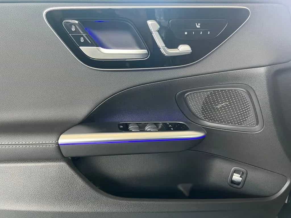 Mercedes-Benz C 200 4M Avantgarde ADV.+ Kamera Memory LED 05/2025-photo-12