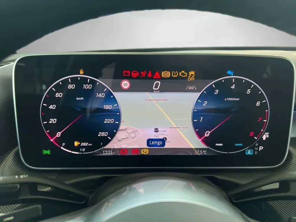 Mercedes-Benz C 200 4M Avantgarde ADV.+ Kamera Memory LED 05/2025-photo-19