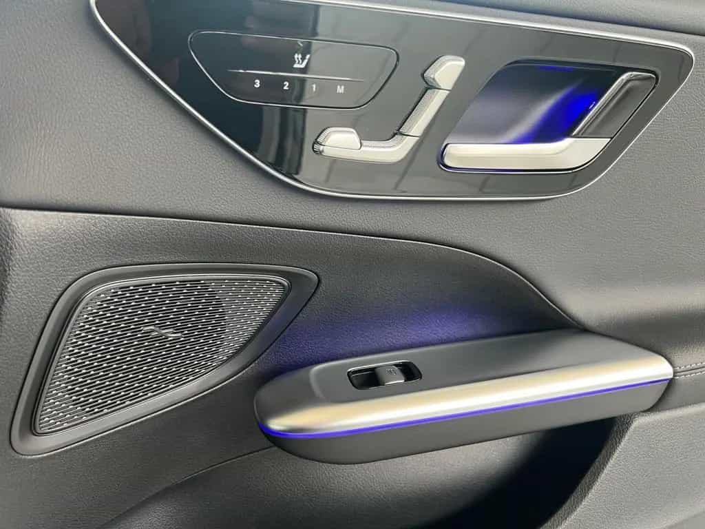 Mercedes-Benz C 200 4M Avantgarde ADV.+ Kamera Memory LED 05/2025-photo-27