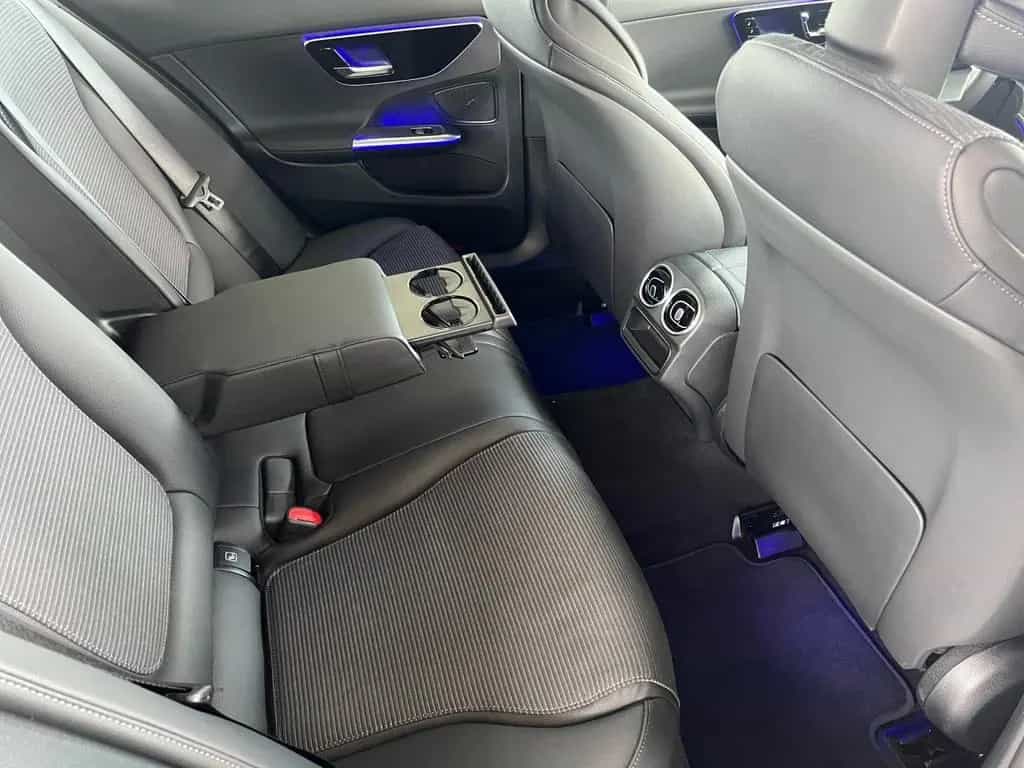 Mercedes-Benz C 200 4M Avantgarde ADV.+ Kamera Memory LED 05/2025-photo-28
