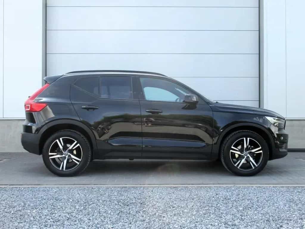 Volvo XC40 1.5 T3 Aut. R-Design / € 20.500 netto / Pan 03/2022-photo-1