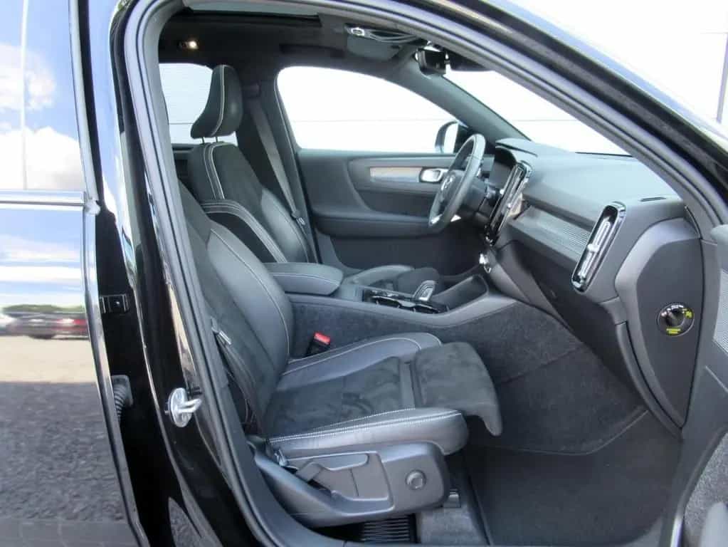 Volvo XC40 1.5 T3 Aut. R-Design / € 20.500 netto / Pan 03/2022-photo-10