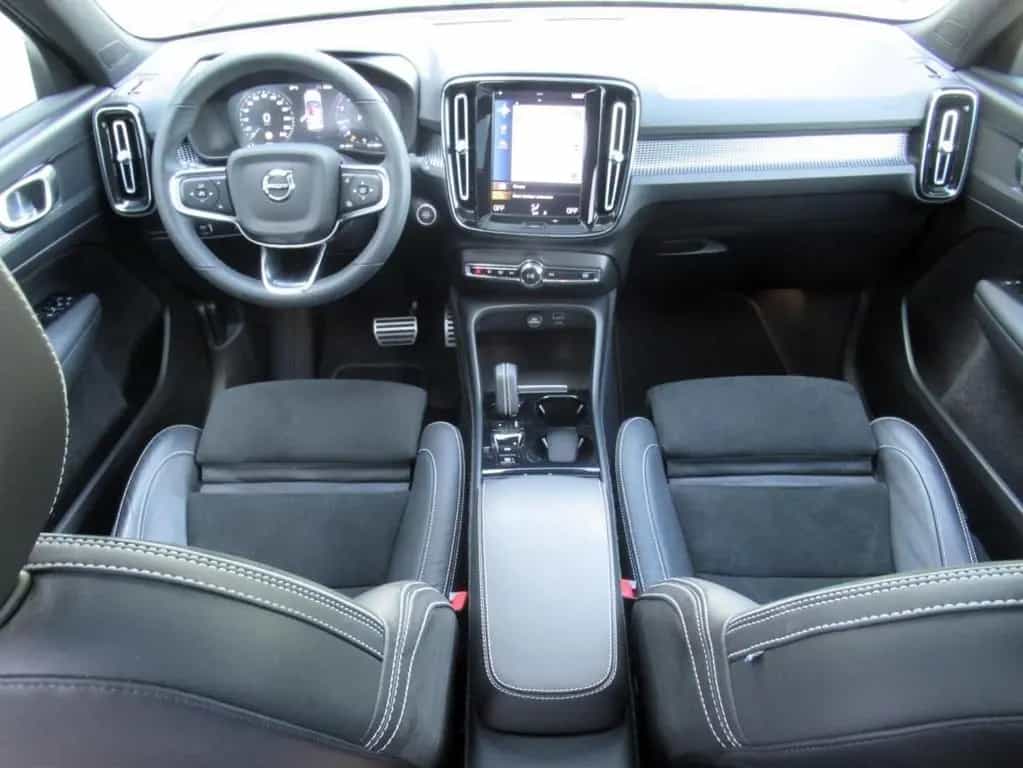 Volvo XC40 1.5 T3 Aut. R-Design / € 20.500 netto / Pan 03/2022-photo-15