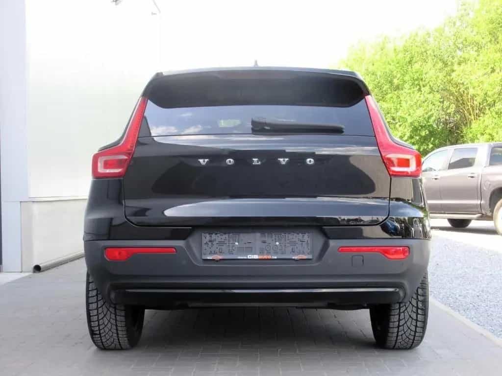 Volvo XC40 1.5 T3 Aut. R-Design / € 20.500 netto / Pan 03/2022-photo-3