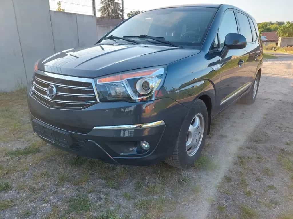 Ssangyong Rodius 2WD 02/2015-photo-0