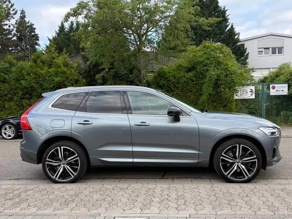 Volvo XC60 T5 R Design/LED/KAM/H&K/VIRTUAL/21Zoll/ 07/2018-photo-12