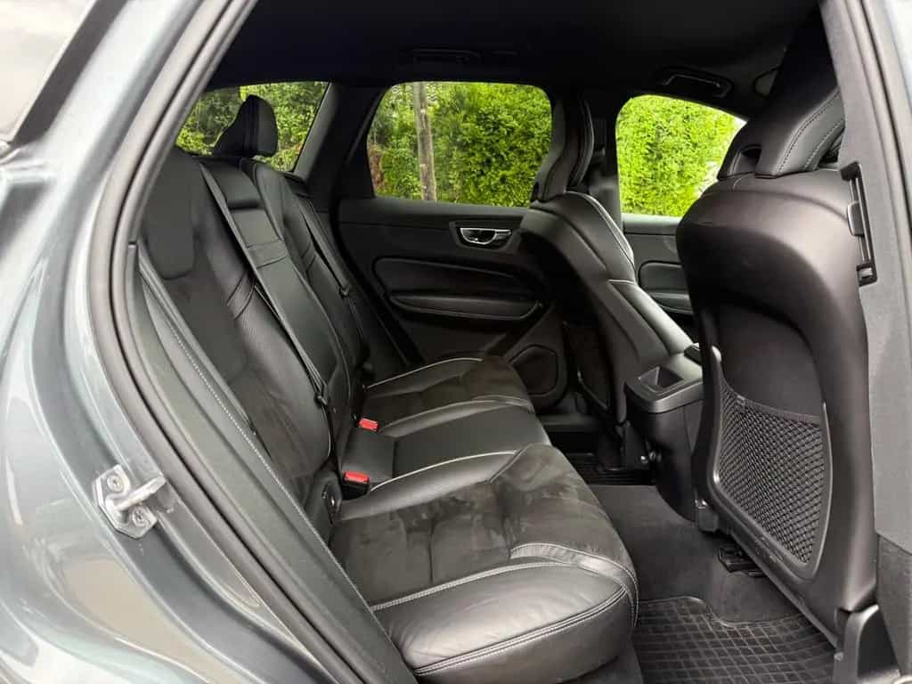 Volvo XC60 T5 R Design/LED/KAM/H&K/VIRTUAL/21Zoll/ 07/2018-photo-13