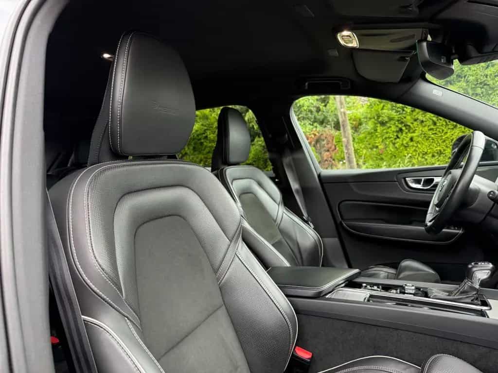 Volvo XC60 T5 R Design/LED/KAM/H&K/VIRTUAL/21Zoll/ 07/2018-photo-15