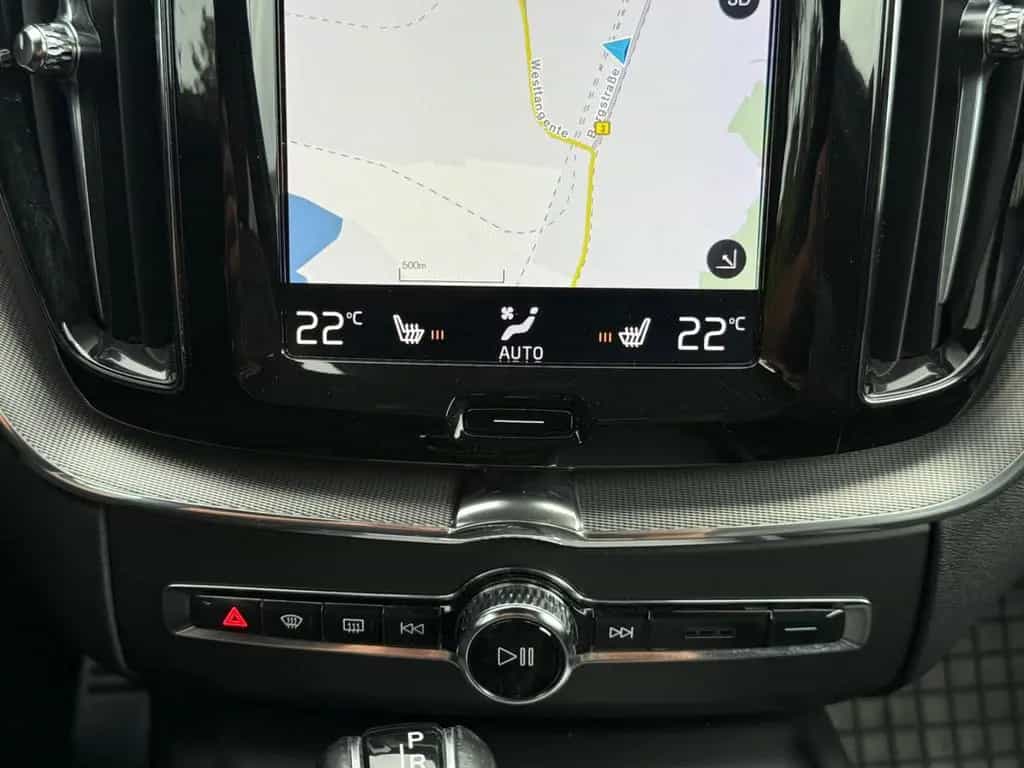 Volvo XC60 T5 R Design/LED/KAM/H&K/VIRTUAL/21Zoll/ 07/2018-photo-21