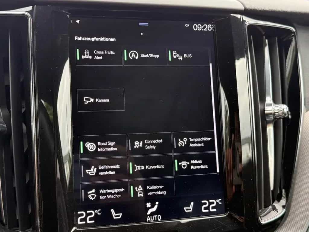Volvo XC60 T5 R Design/LED/KAM/H&K/VIRTUAL/21Zoll/ 07/2018-photo-35