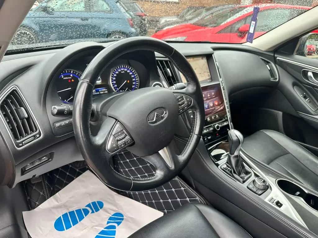 Infiniti Q50 Premium Automatik BiXen LEDER SZH TMP CAM 07/2015-photo-12